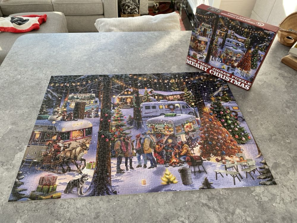 Christmas Camping - Chinese No Brand puzzle collectible - Main Image 2