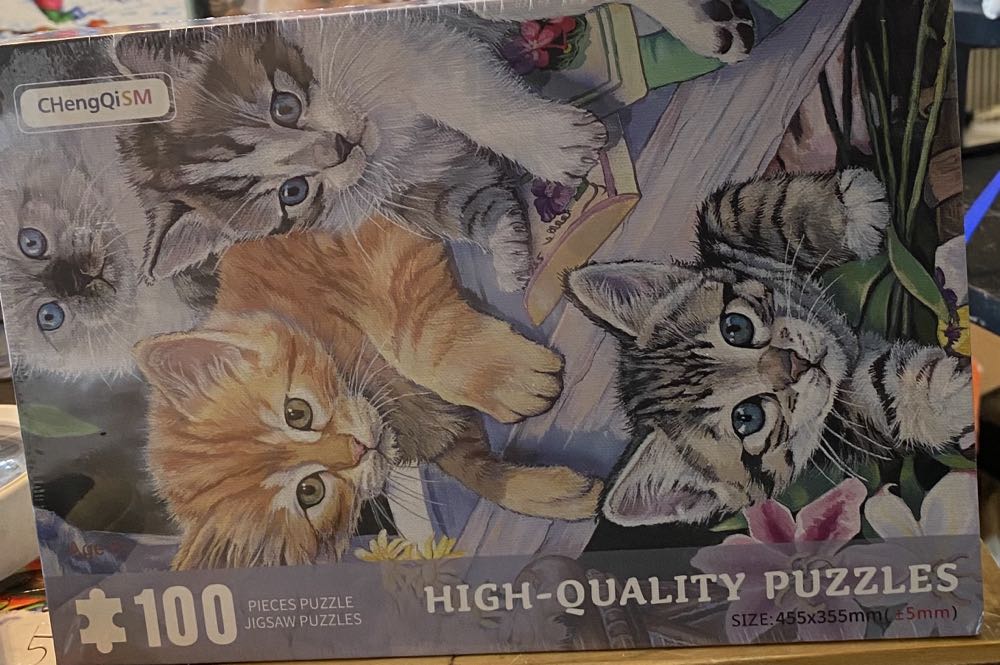 Perfect Gardening Buddies - CHengQiSM puzzle collectible - Main Image 2