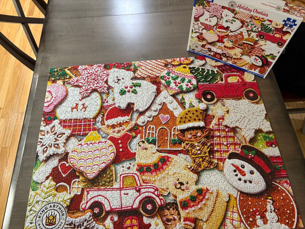 Holiday Cookies - White Mountain puzzle collectible [Barcode 724819267705] - Main Image 4