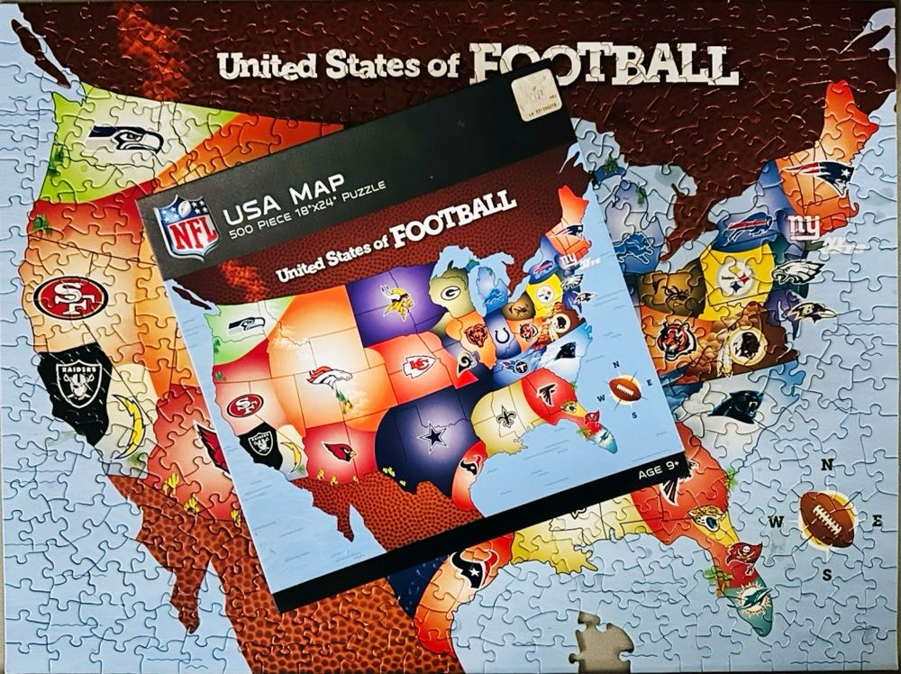 0277 Masterpieces: United States Of Football - MasterPieces puzzle collectible [Barcode 705988115899] - Main Image 3