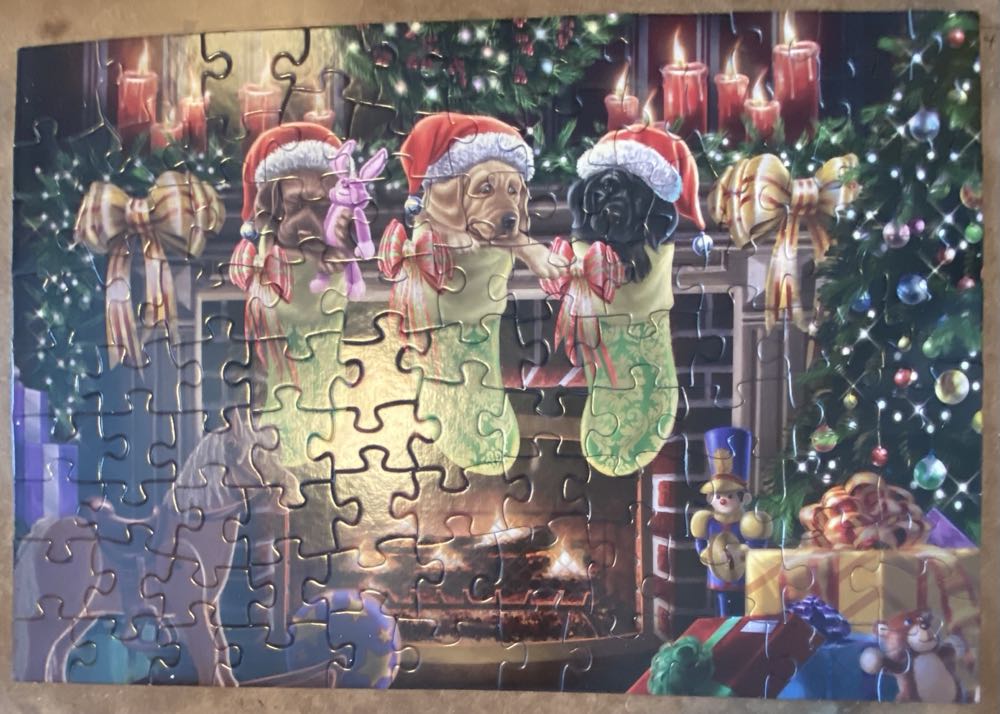 Stocking Puppies** - Vermont Christmas Company 🇺🇸 puzzle collectible [Barcode 871241001992] - Main Image 2
