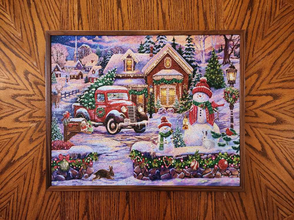 Bringing Home The Tree - Traded To Mike Blue - White Mountain puzzle collectible [Barcode 724819267798] - Main Image 2