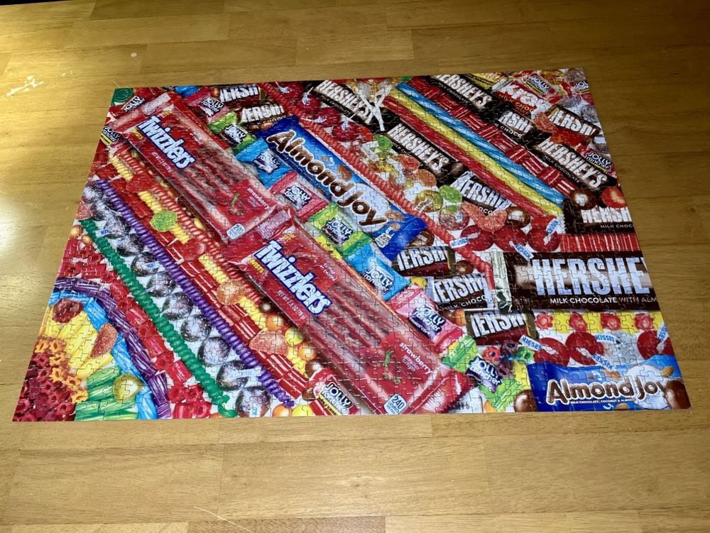 Hershey’s Sweet Tooth Fix - MasterPieces puzzle collectible [Barcode 705988719127] - Main Image 2