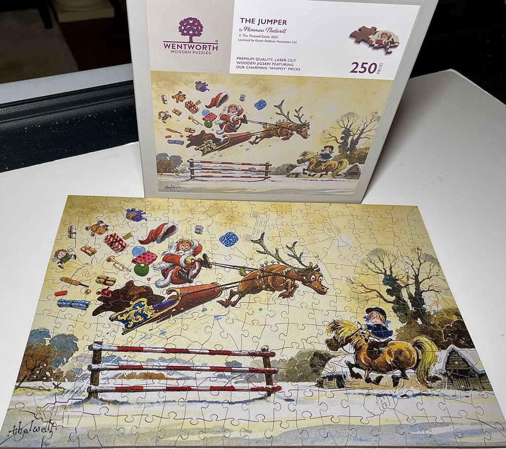 The Jumper - Wentworth Wooden Puzzles 🇬🇧 puzzle collectible [Barcode 6050265370664] - Main Image 3