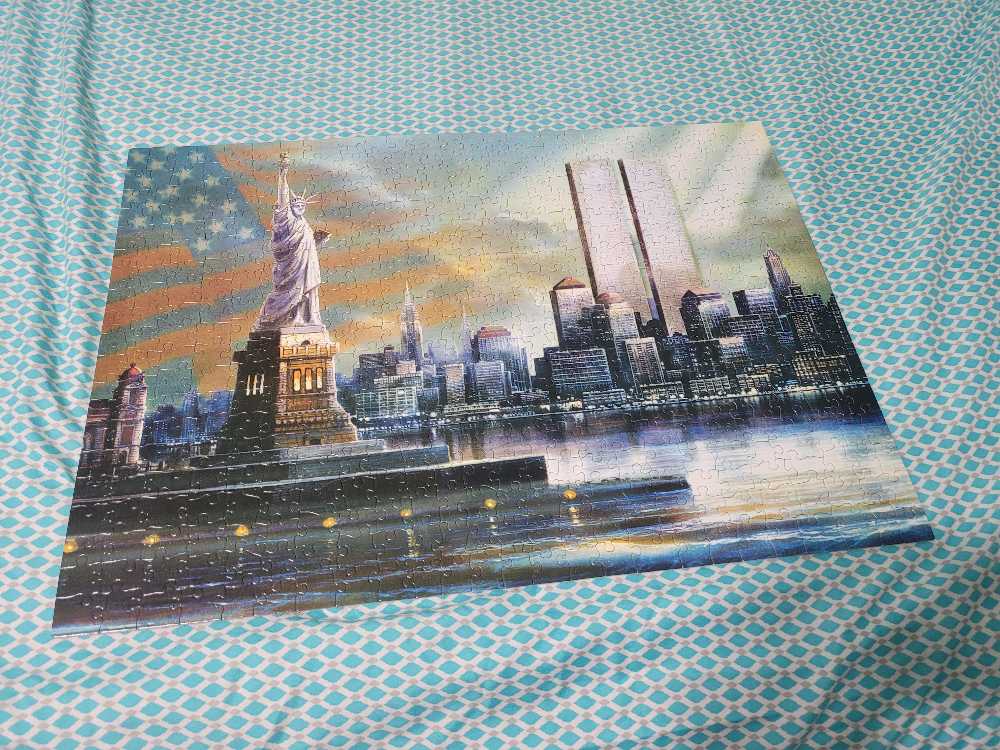 We Will Never Forget - Master Pieces puzzle collectible [Barcode 705988311727] - Main Image 2