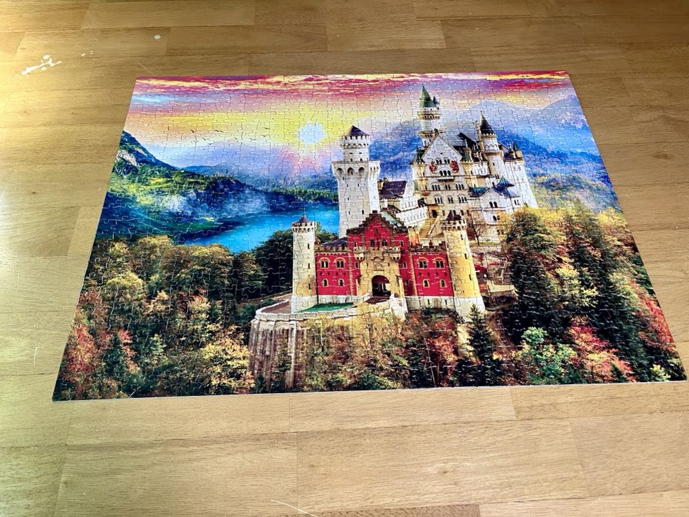 Castle Dream - Buffalo 🇺🇸 puzzle collectible [Barcode 079346170586] - Main Image 2