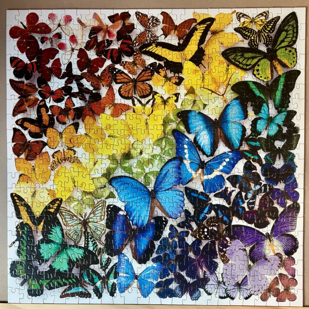Butterflies - Galison puzzle collectible [Barcode 9780735362567] - Main Image 3