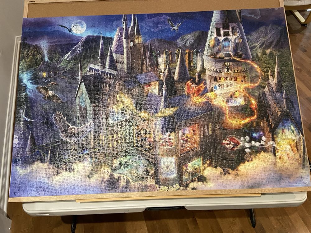 Harry Potter: Hogwarts Castle - Ravensburger puzzle collectible [Barcode 4005556175611] - Main Image 2