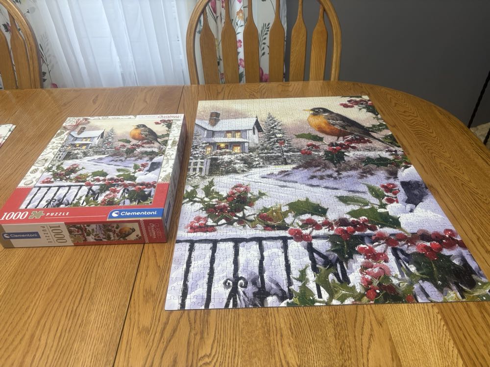 Robin And Holly Blushes  puzzle collectible [Barcode 8005125815012] - Main Image 2