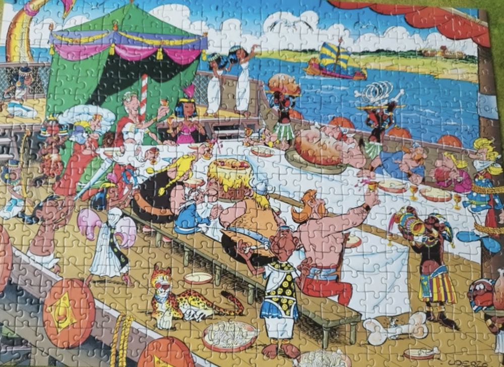 Asterix The Feast - Ravensburger puzzle collectible [Barcode 4005556144839] - Main Image 3