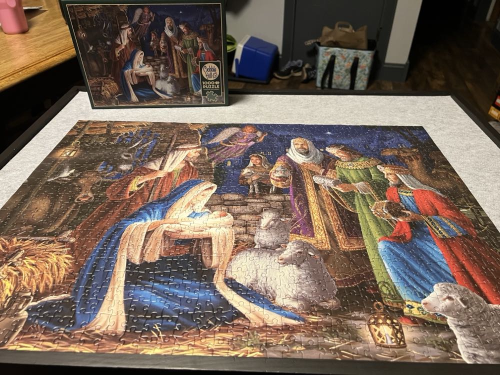 Miracle In Bethlehem - Cobble Hill puzzle collectible [Barcode 625012402231] - Main Image 2