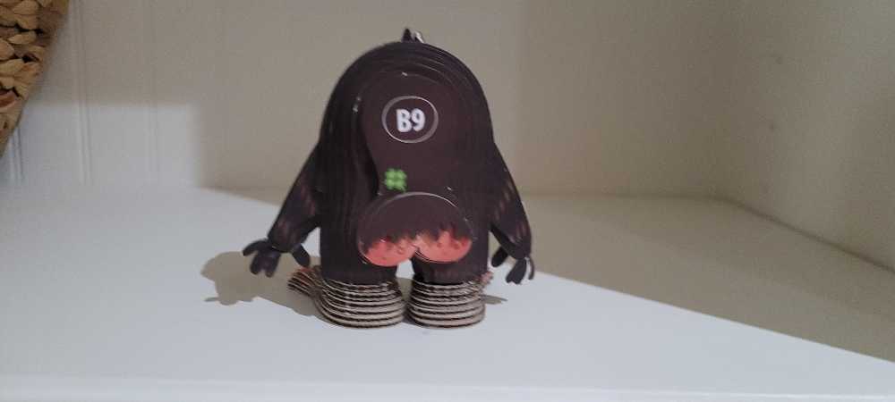 Eugy #98 Sasquatch - Eugy puzzle collectible - Main Image 2