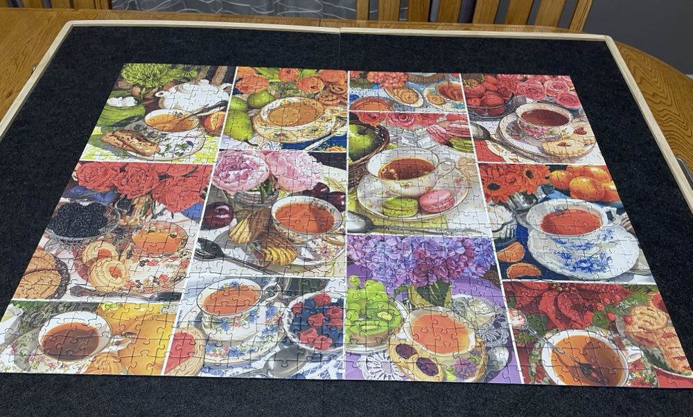 Teatime ✅🚪 - Ravensburger puzzle collectible [Barcode 4005556171903] - Main Image 2