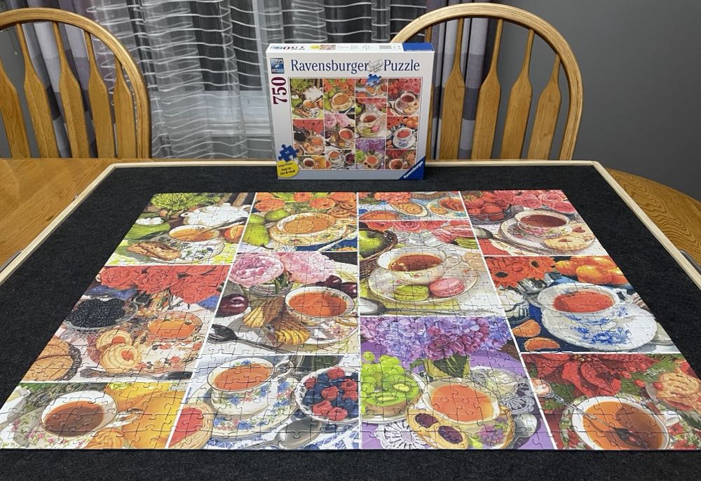 Teatime ✅🚪 - Ravensburger puzzle collectible [Barcode 4005556171903] - Main Image 3