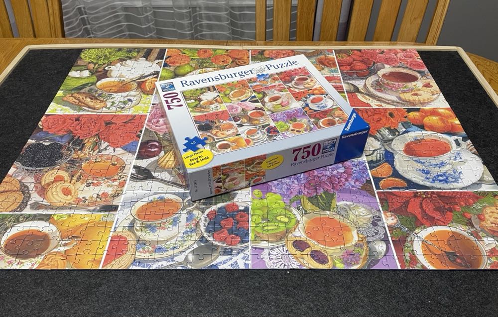 Teatime ✅🚪 - Ravensburger puzzle collectible [Barcode 4005556171903] - Main Image 4