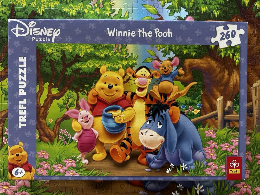 Winnie the Pooh - Trefl puzzle collectible [Barcode 5900511130676] - Main Image 3