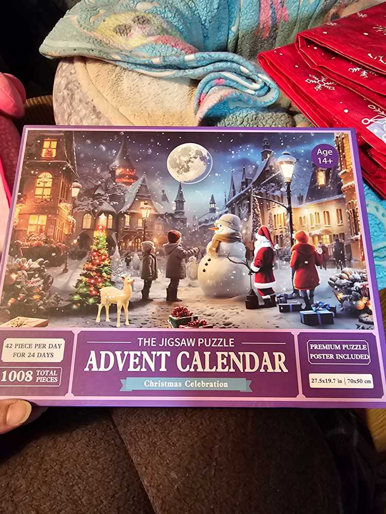 Robin And Holly Blushes