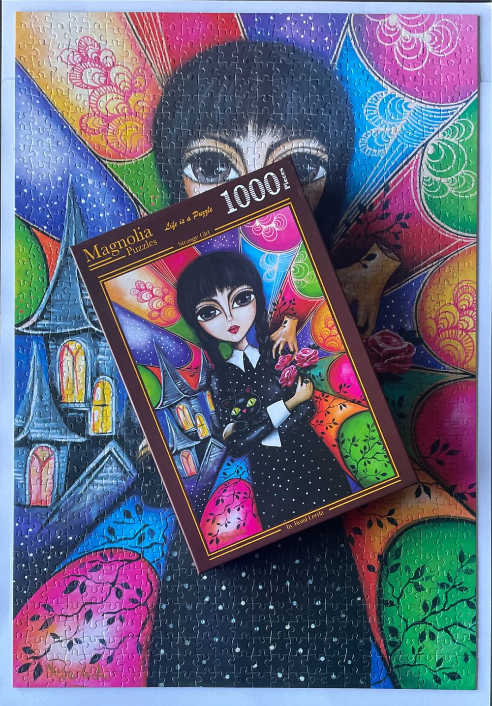 Strange Girl - Magnolia puzzle collectible [Barcode 8684595060018] - Main Image 3