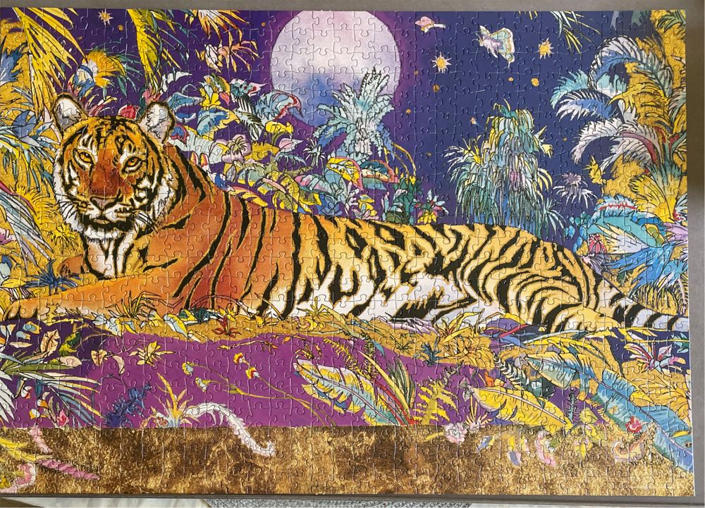 Golden Jungle Tiger - The Puzzle Collection puzzle collectible - Main Image 2