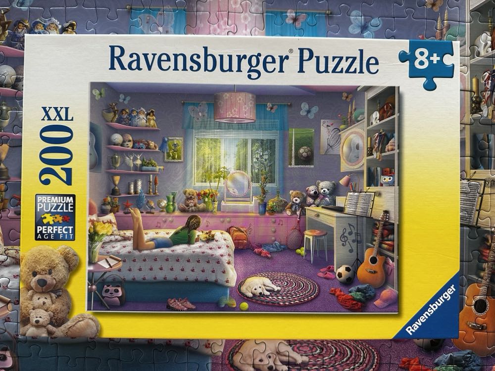 Sister’s Space - Ravensburger puzzle collectible [Barcode 4005556127498] - Main Image 3