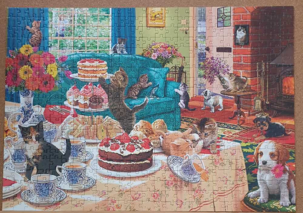 Tea Time Trouble - Corner Piece puzzle collectible [Barcode 5052089371781] - Main Image 2