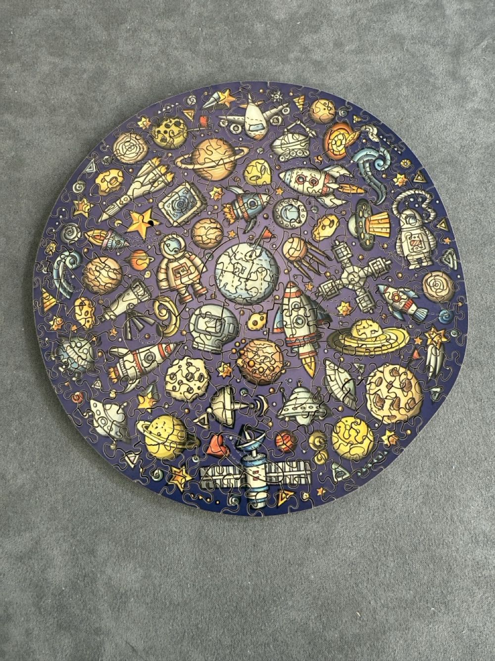 Meet Me Under The Mistletoe