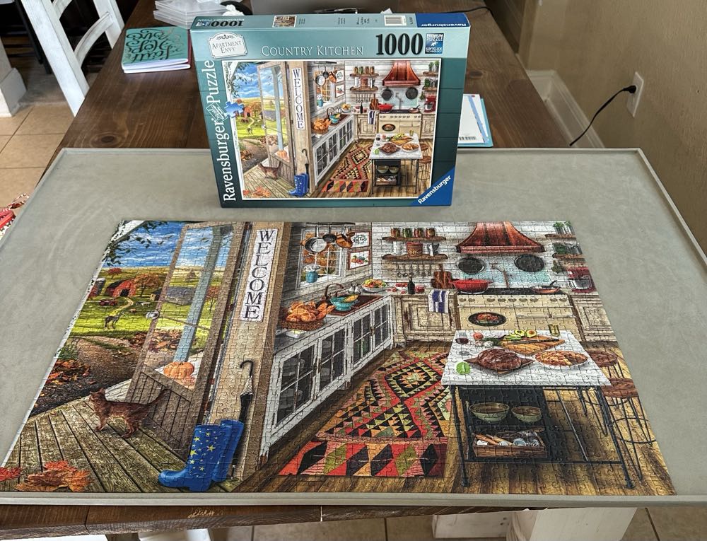 Country Kitchen - SOLD - Ravensburger puzzle collectible - Main Image 3