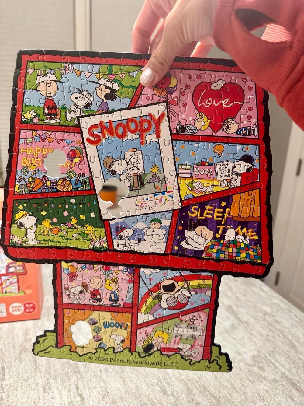 Snoopy’s Dream House (SOLD) - Momibook puzzle collectible - Main Image 2