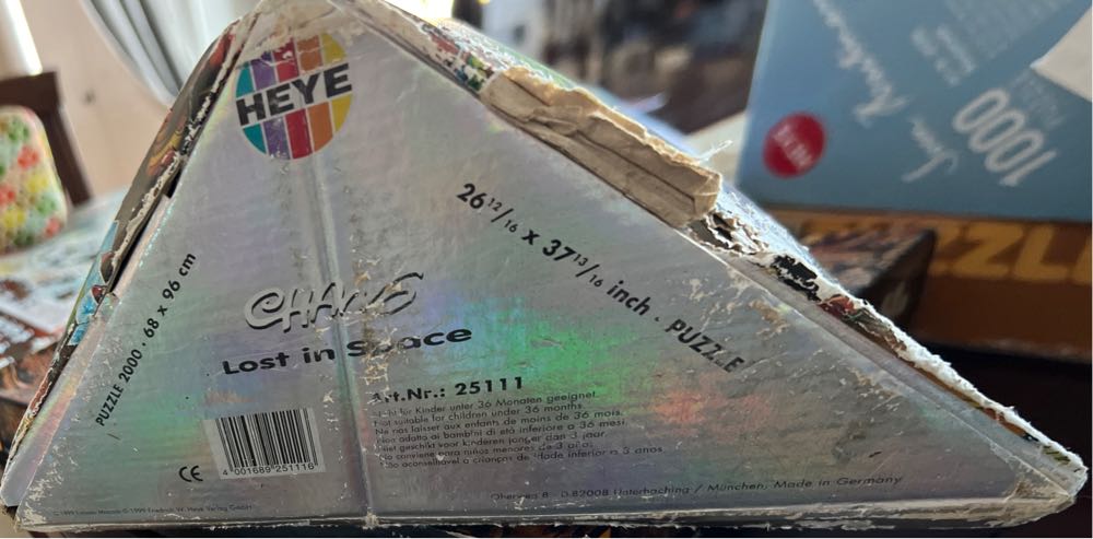 Chaos Lost In Space - Heye 🇩🇪 puzzle collectible [Barcode 4001689251116] - Main Image 3