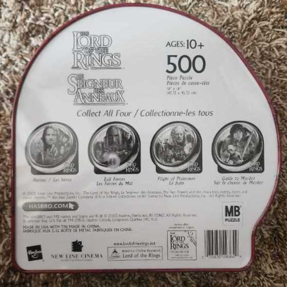 Lord Of The Rings Flight of the Plainsmen - Milton Bradley puzzle collectible [Barcode 076930493649] - Main Image 2