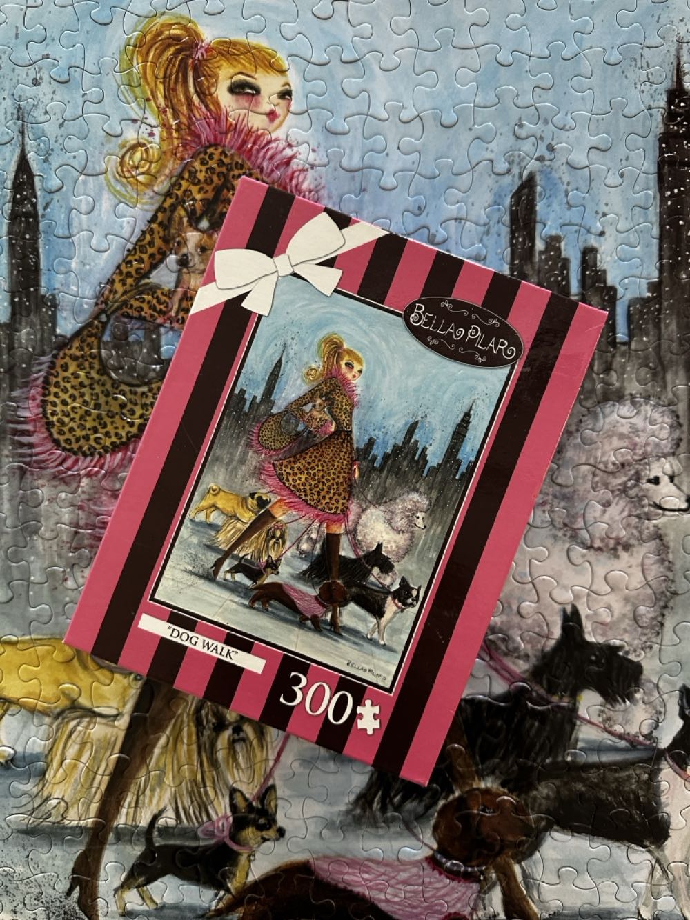 Bella Pilar - Dog walk - Andrews & Blaine puzzle collectible - Main Image 4