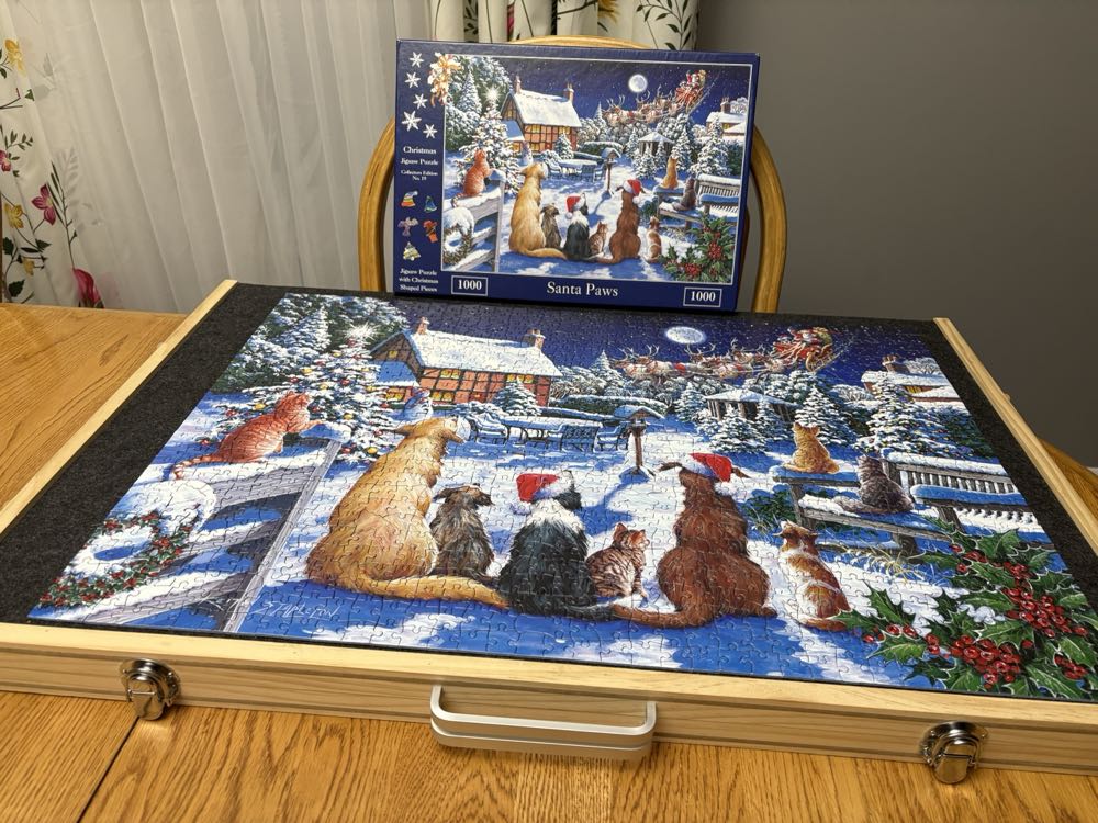Santa Paws - House Of Puzzles puzzle collectible [Barcode 5060002006443] - Main Image 2