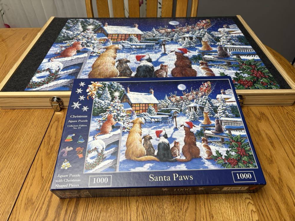 Santa Paws - House Of Puzzles puzzle collectible [Barcode 5060002006443] - Main Image 4