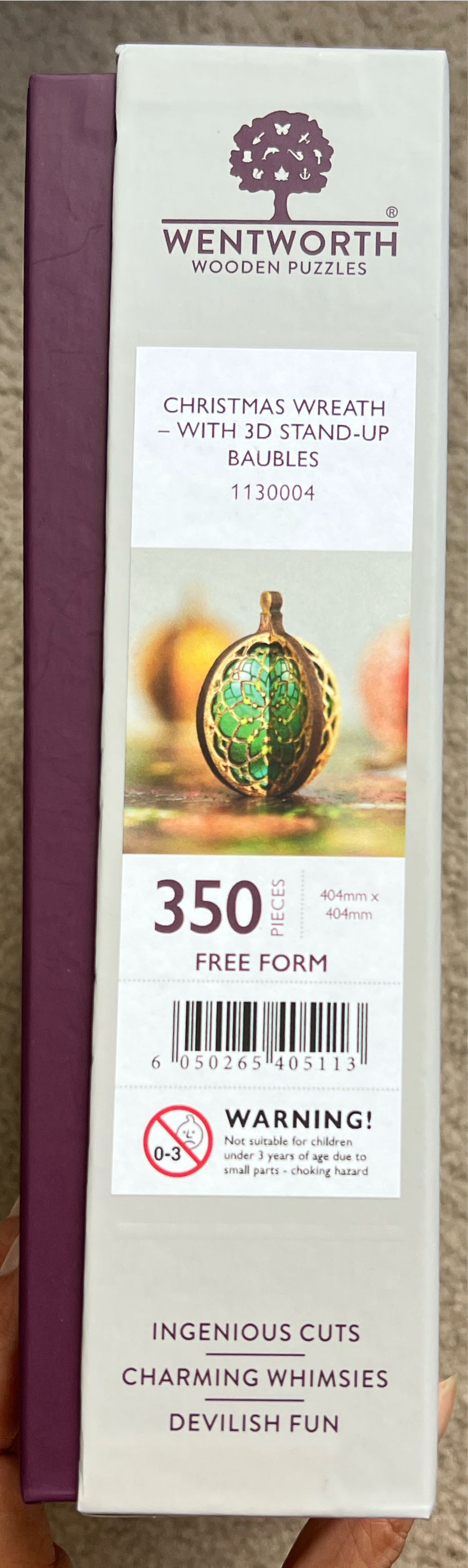 Christmas Wreath - With 3D Stand-up Baubles - Wentworth Wooden Puzzles puzzle collectible [Barcode 6050265405113] - Main Image 2