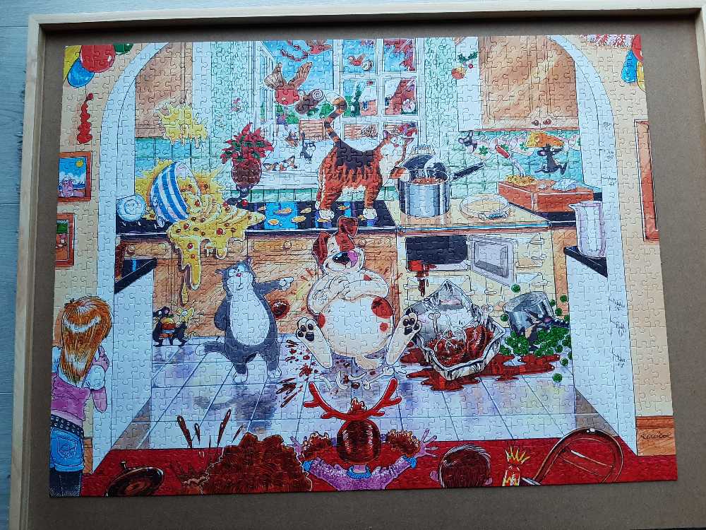 Wasgij Christmas puzzle 7 A Christmas Stuffing! - Jumbo puzzle collectible [Barcode 8721017602422] - Main Image 2