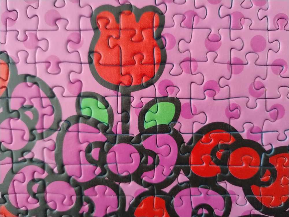 Hello Kitty - Ravensburger puzzle collectible - Main Image 4