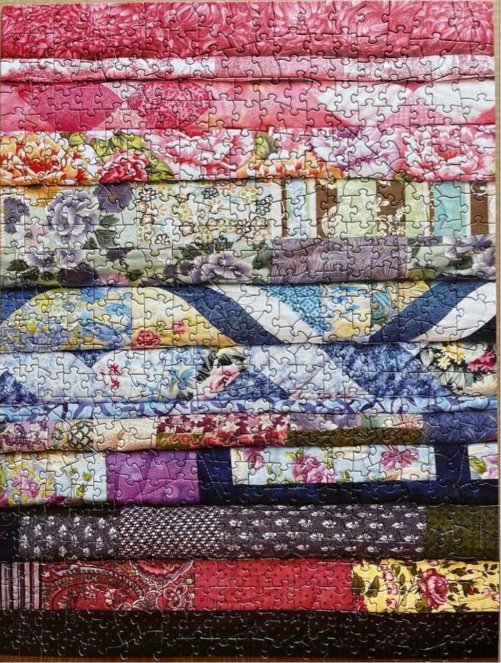 Quilts - Cobble Hill puzzle collectible [Barcode 625012571487] - Main Image 3