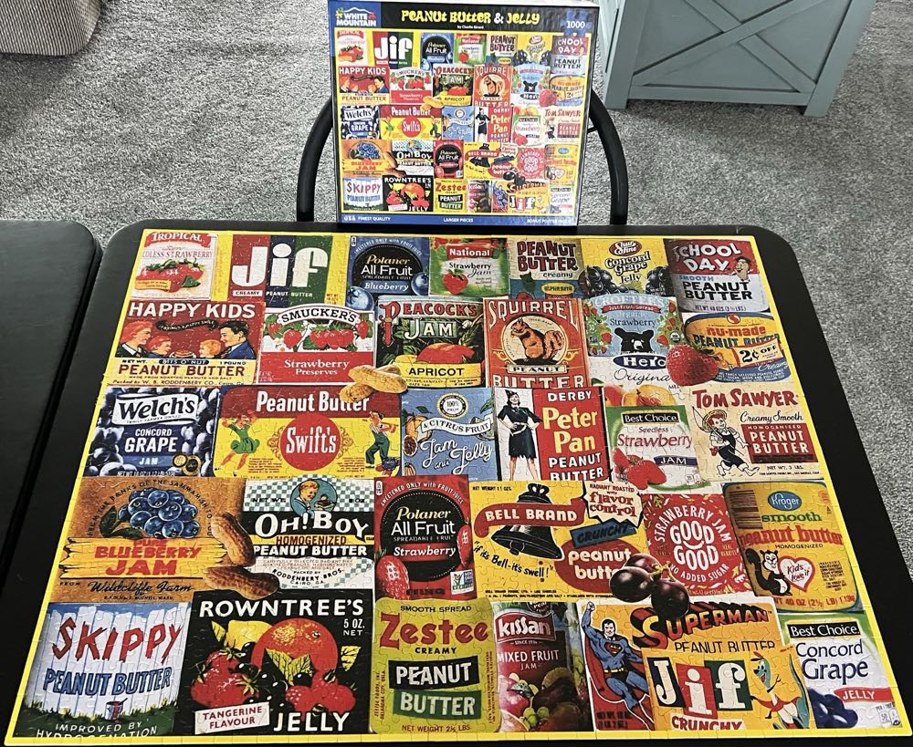 Peanut Butter And Jelly - White Mountain 🇺🇸 puzzle collectible [Barcode 724819268689] - Main Image 3