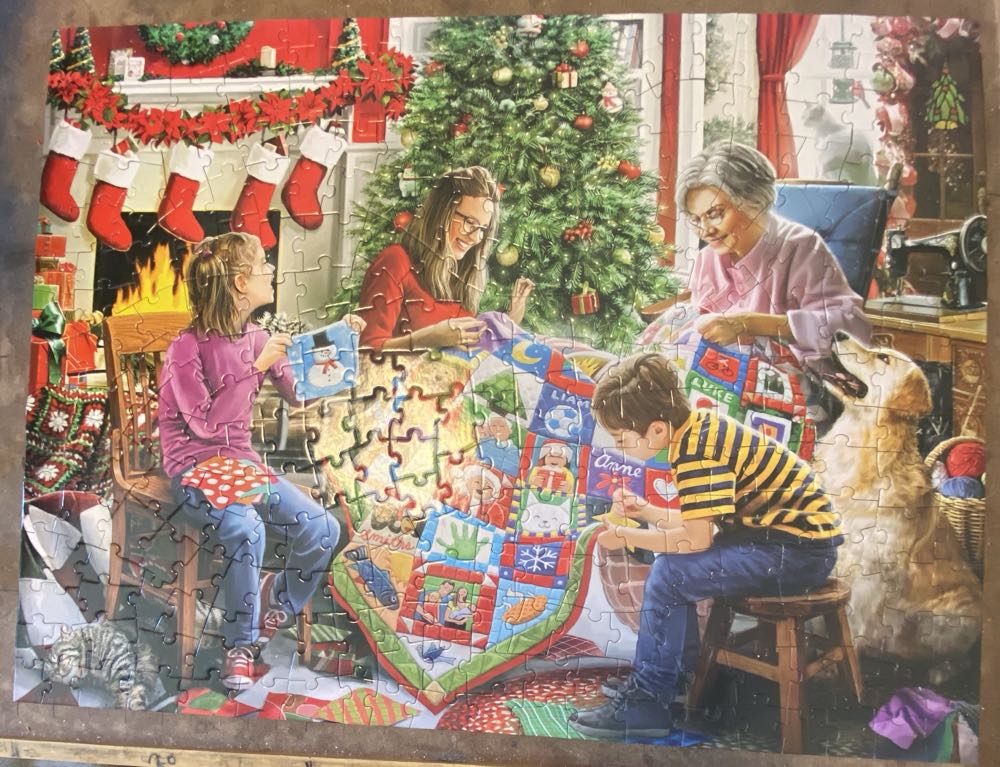 SOLD Christmas Quilting Deb - Bits And Pieces puzzle collectible [Barcode 192949075833] - Main Image 2