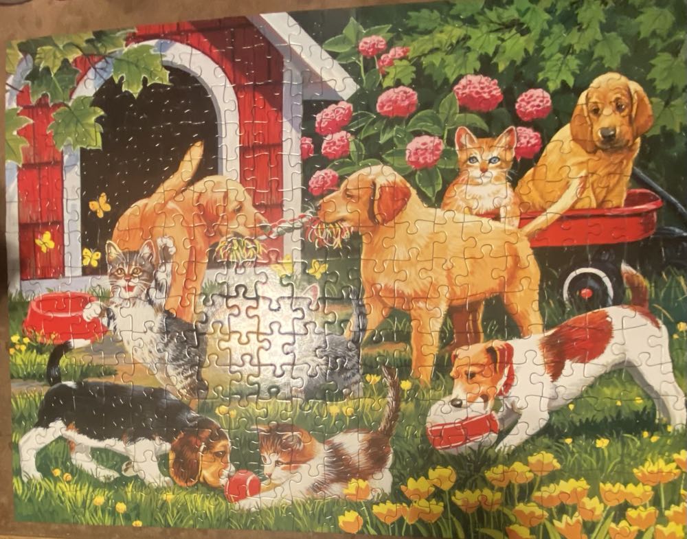 Who’s Winning - Suns Out puzzle collectible [Barcode 796780304444] - Main Image 3