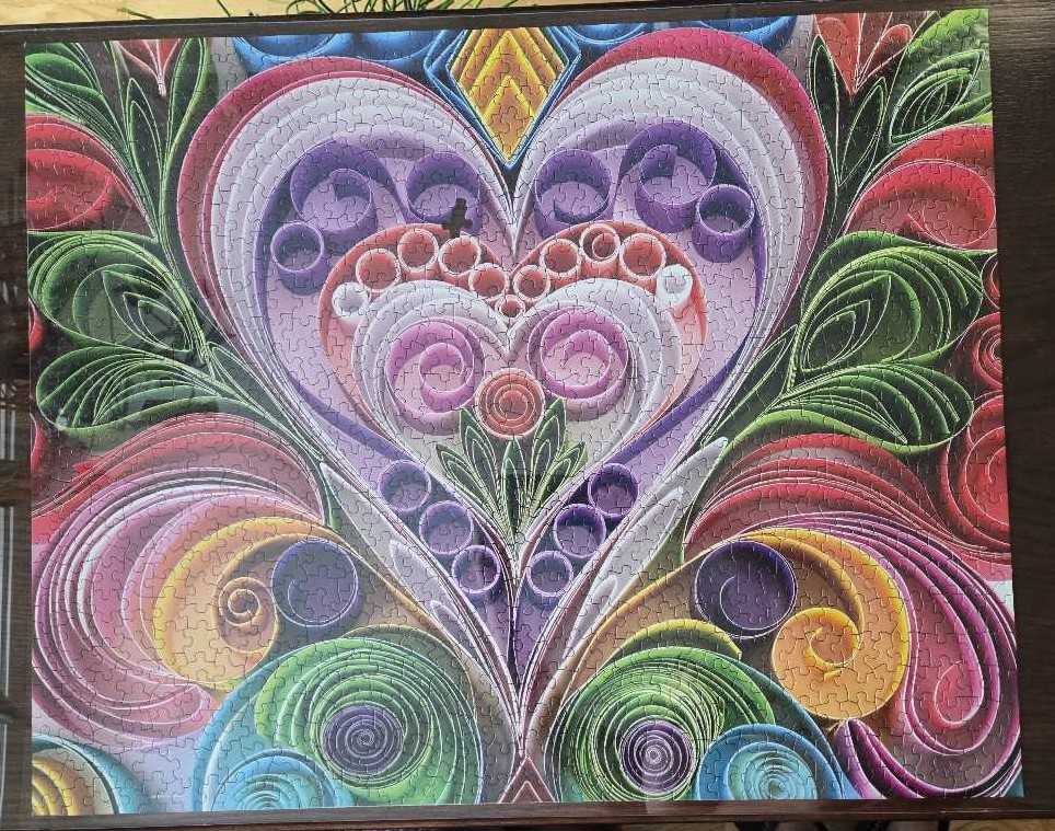 Paper Heart Arrangment - Springbok puzzle collectible [Barcode 091683112777] - Main Image 2