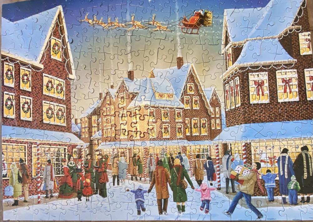Christmas Town - Spilsbury puzzle collectible [Barcode 810061445722] - Main Image 3