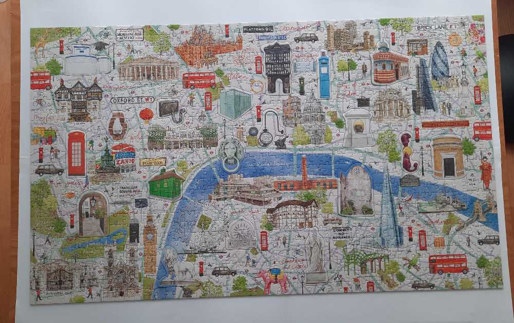 London: A Puzzle For Curious Wanderers  puzzle collectible [Barcode 9780711296275] - Main Image 2