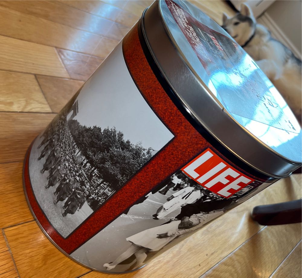 Time Life - Amg Corp puzzle collectible - Main Image 2