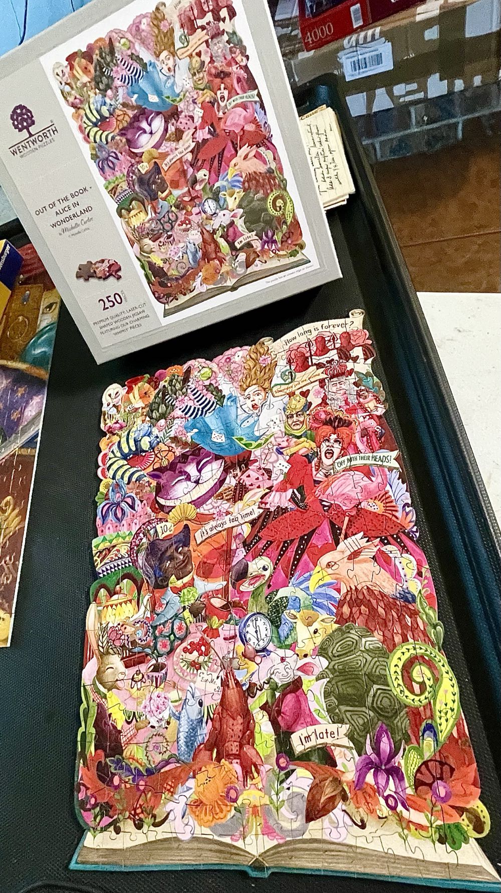 Out Of The Book - Alice In Wonderland - Wentworth Wooden Puzzles puzzle collectible [Barcode 6050265408855] - Main Image 2