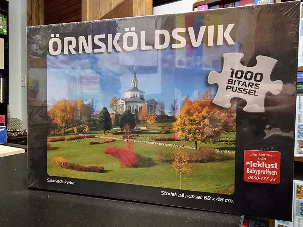 Vermont Christmas Company Beekeeper Farm Piece Jigsaw Puzzle