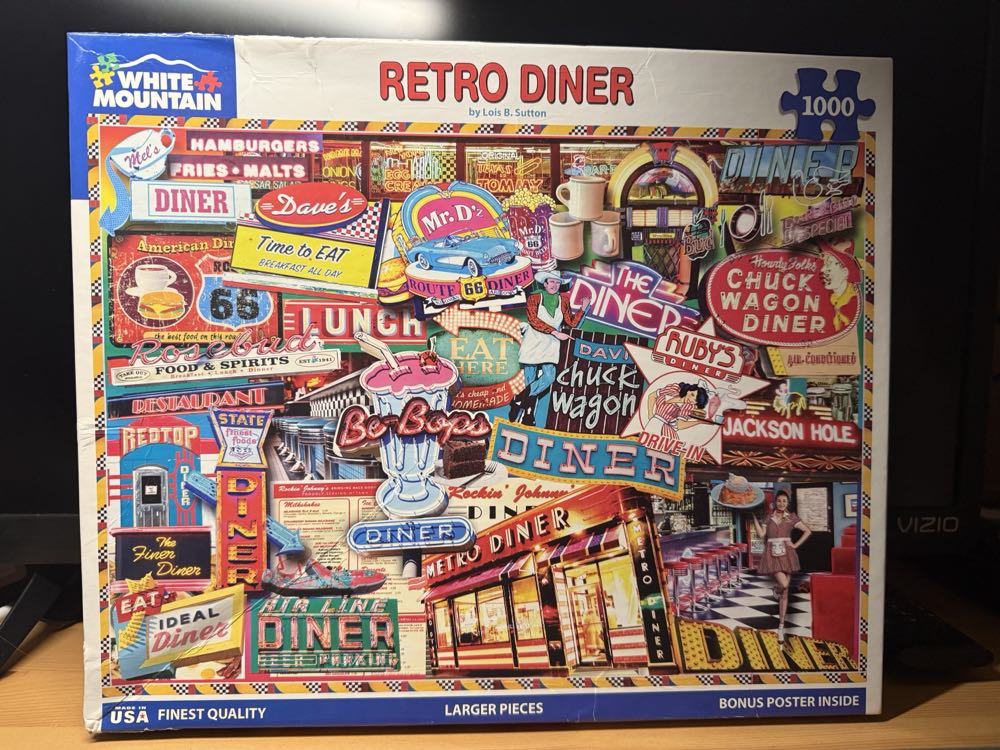 Retro Diner - White Mountain puzzle collectible [Barcode 724819261857] - Main Image 3
