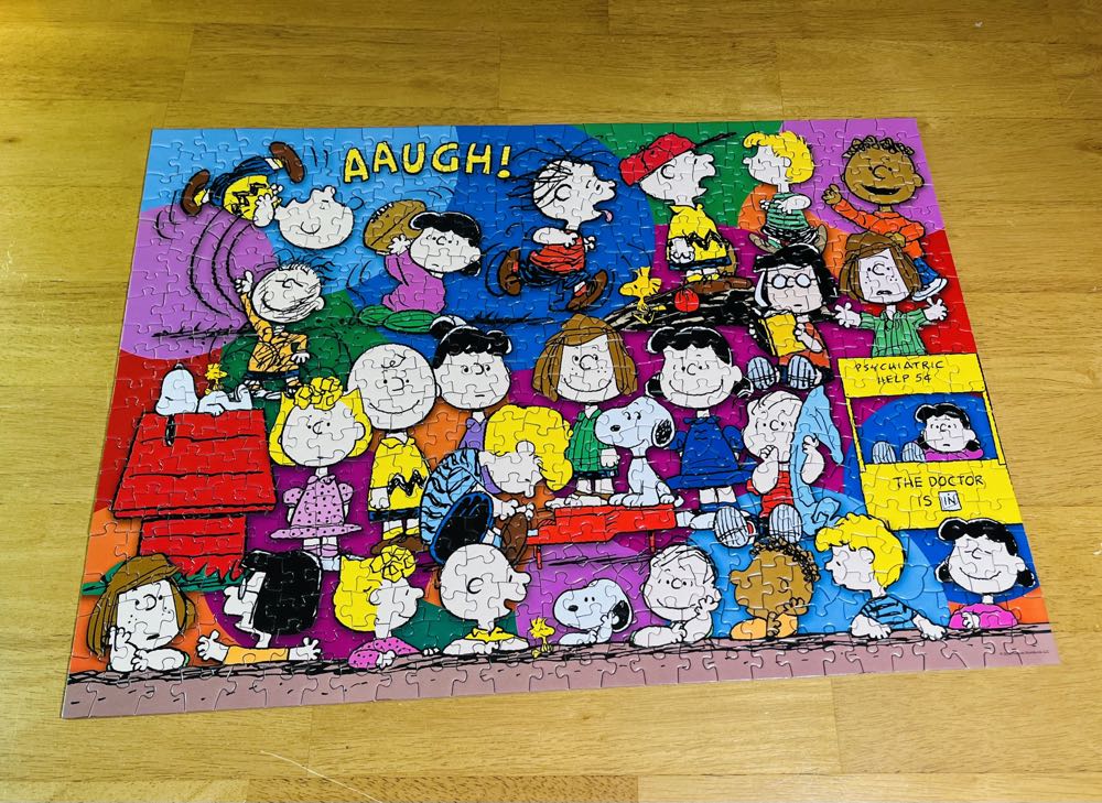 Peanuts Cast - Aquarius puzzle collectible [Barcode 840391141322] - Main Image 2