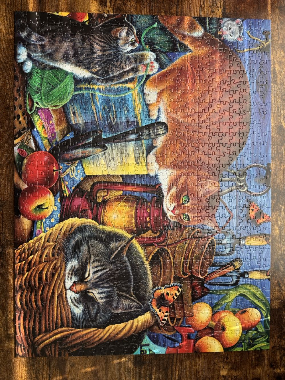 Potting Shed Cats - Buffalo puzzle collectible [Barcode 079346172726] - Main Image 2