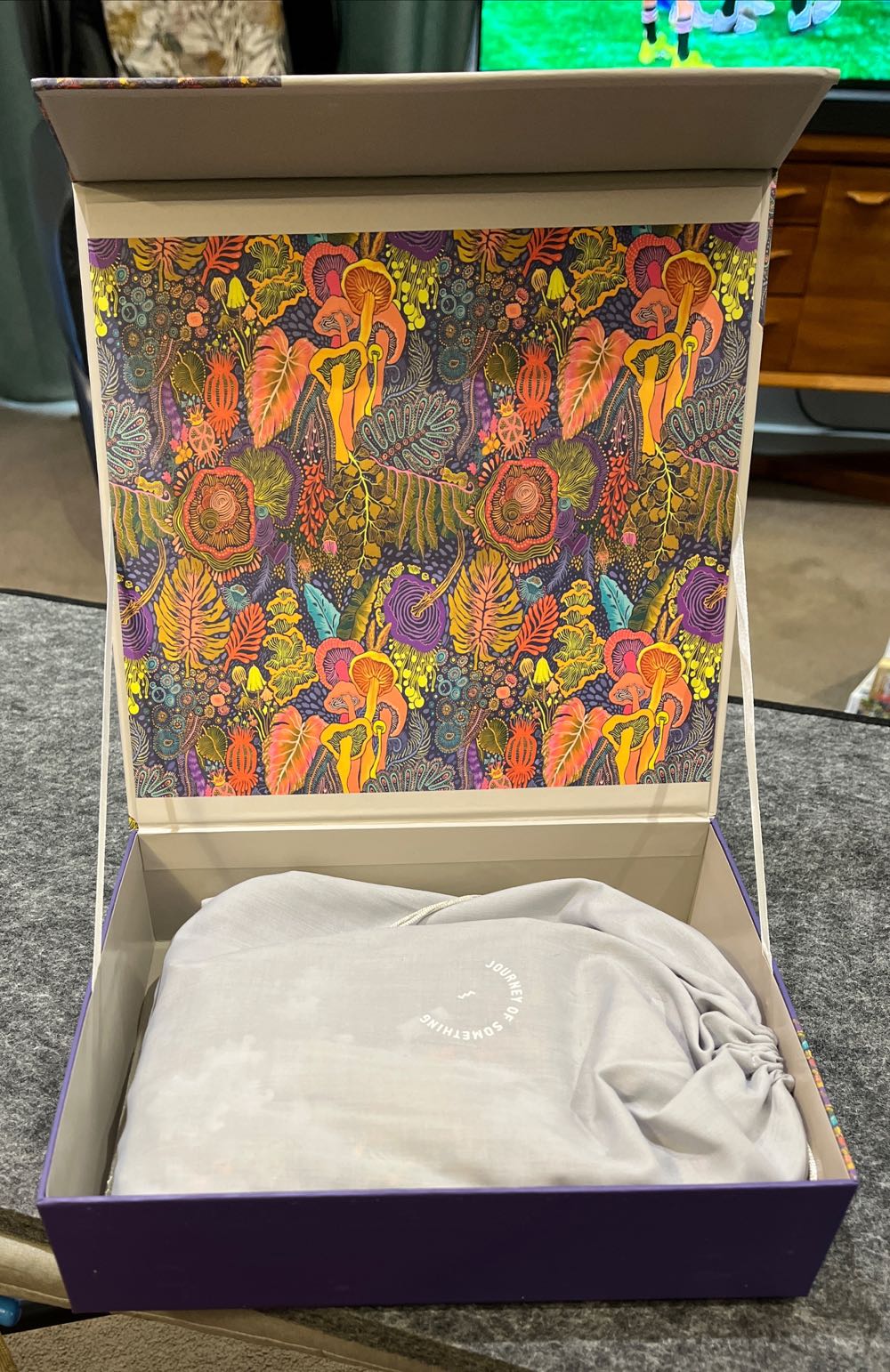 Wonderland - Journey Of Something puzzle collectible [Barcode 746935670146] - Main Image 3